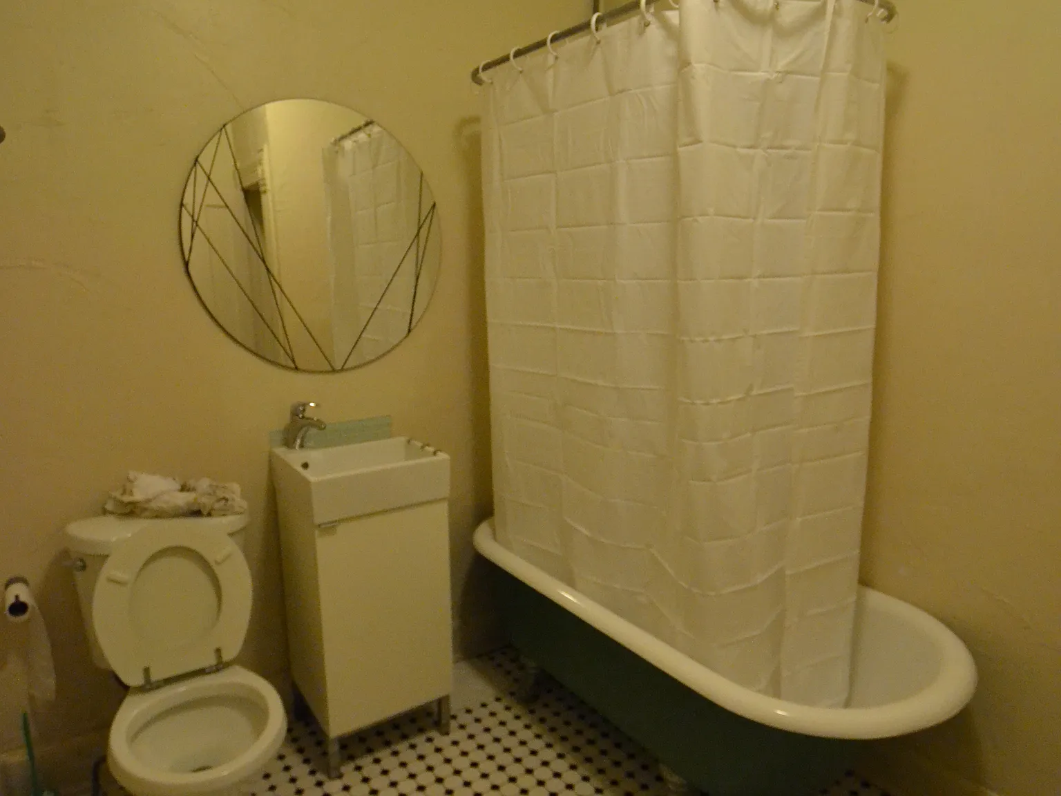 1 bed, 600 sqft, $1,300 — Photo 4