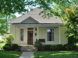 105 Poplar St, Martin, TN 38237