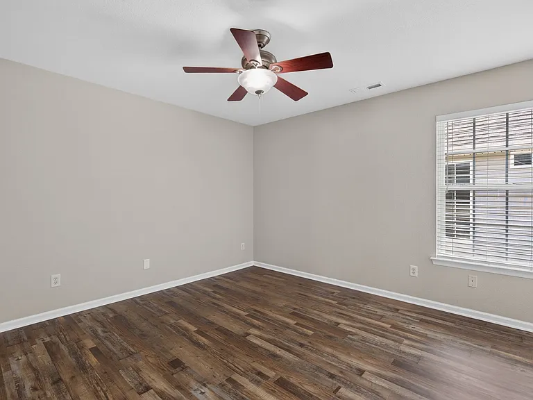 840 Willberry Dr — Photo 35