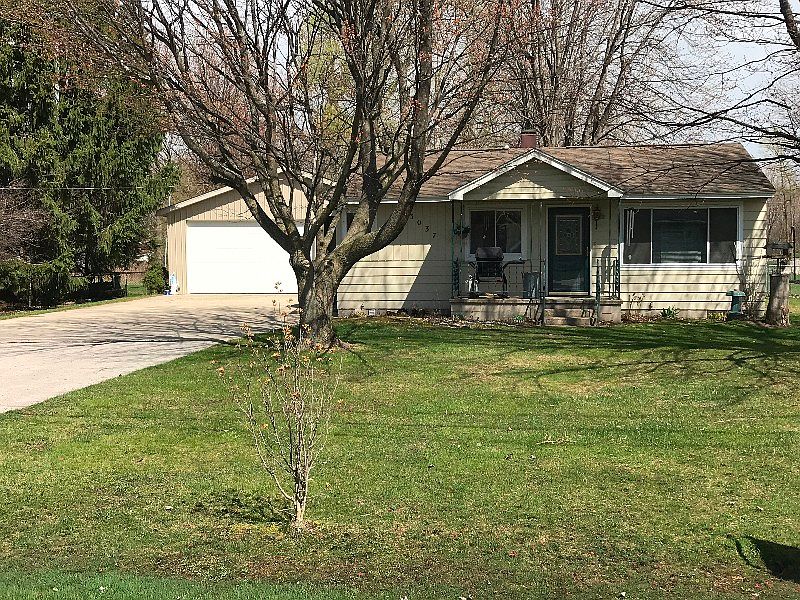 1st image of 3037 Scott Dr