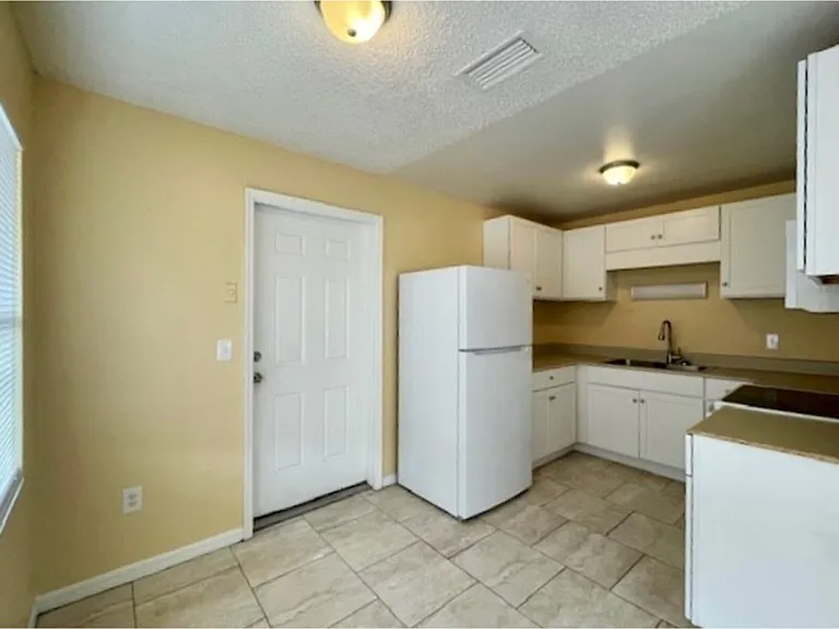 3709 Needles Dr — Photo 5