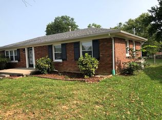 133 Oaklawn Dr, Frankfort, KY 40601