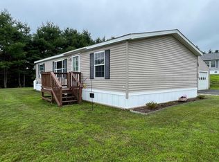 7 Glen Way, Newport, NH 03773