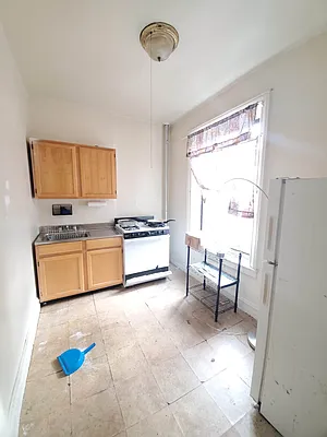 Rented by Smart NY Realty LLC | media 2