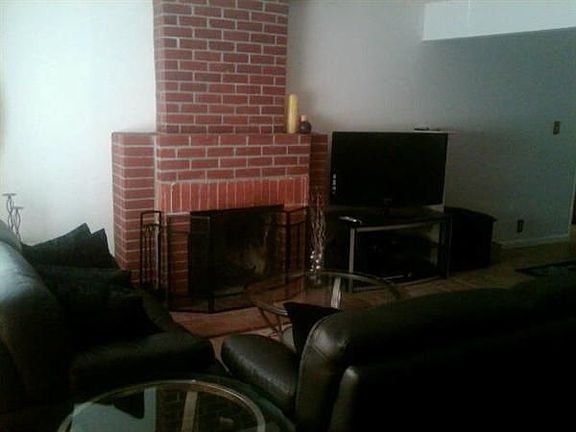 4th image of 1549 Dale Ave