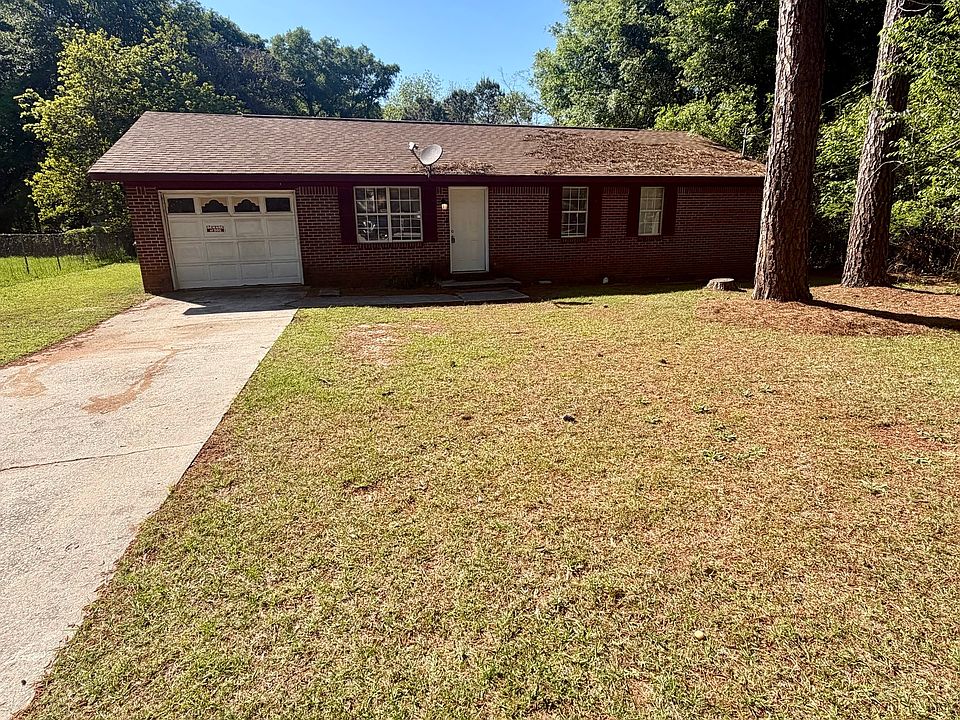 1st image of 86 Christopher Cir