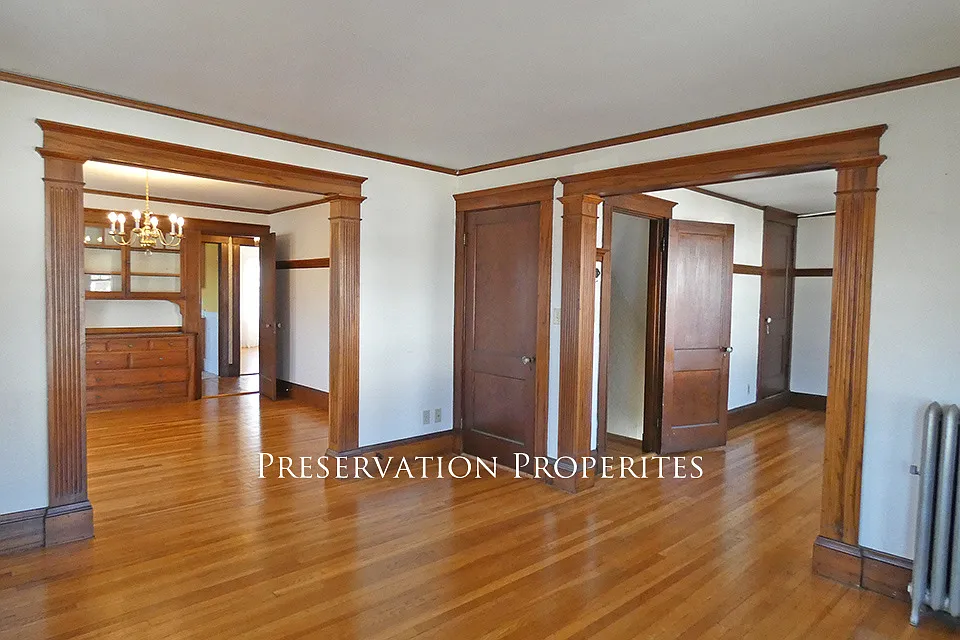 2 bed, 1000 sqft, $2,650 — Photo 2