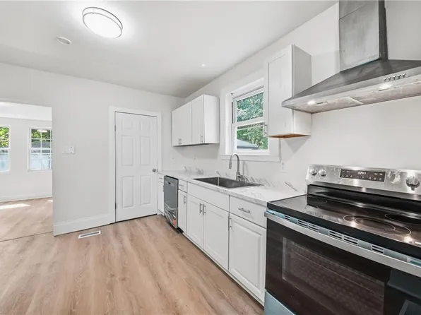 1222 27th St, Newport News, VA 23607