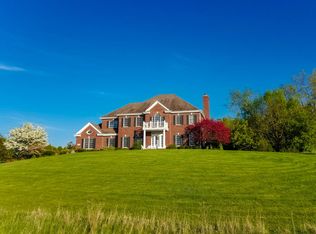 754 Stonegate Pass, Colgate, WI 53017