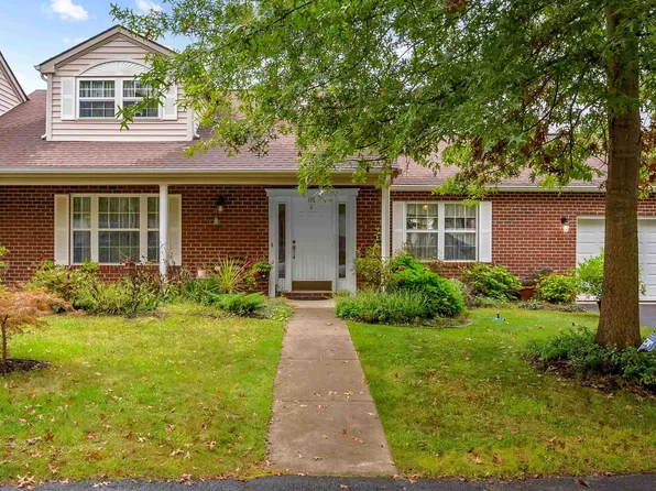 195 Tall Oak Blvd, Christiansburg, VA 24073