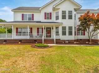 885 Chase Dr, Kinston, NC 28504