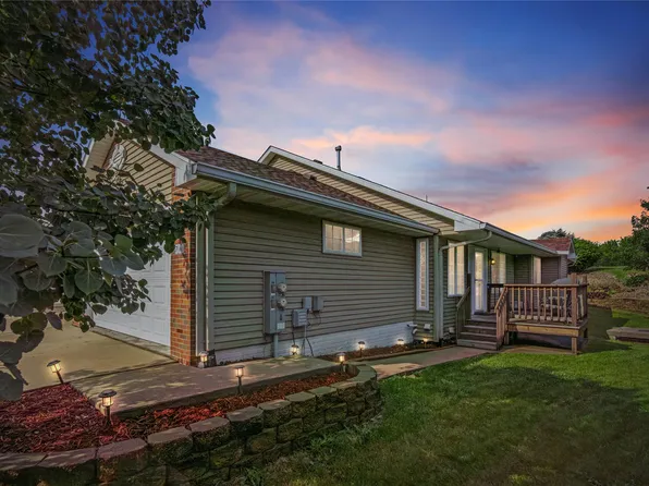 711 Kitterman Cir, Norwalk, IA 50211