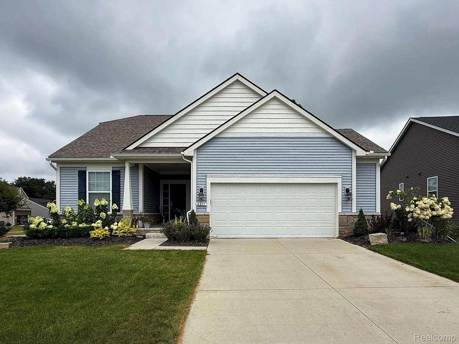8211 Carston Ln photo 1