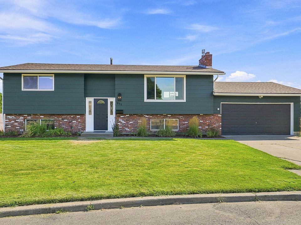1st image of 211 E Astor Dr