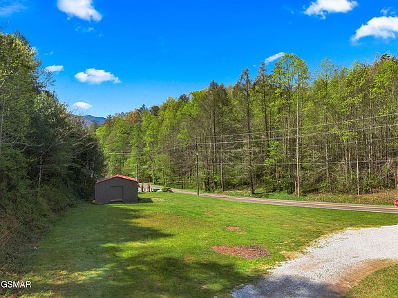 4th image of 238 Buckhorn Rd Lot 1R
