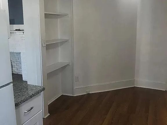 5th image of 119 South St #A
