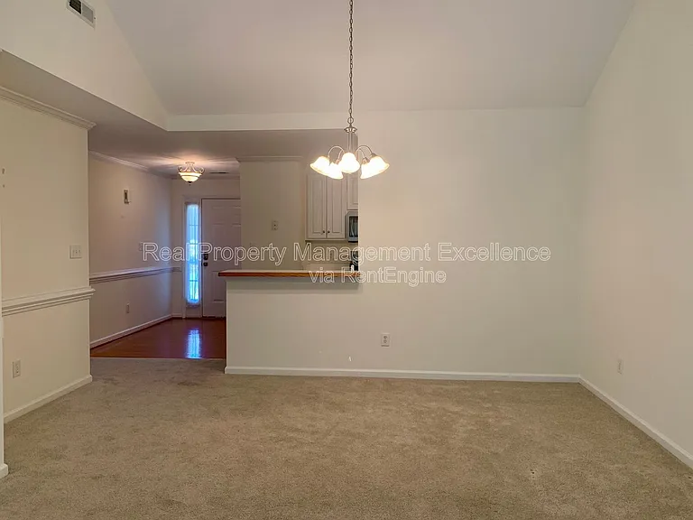 205 Will Ct — Photo 4