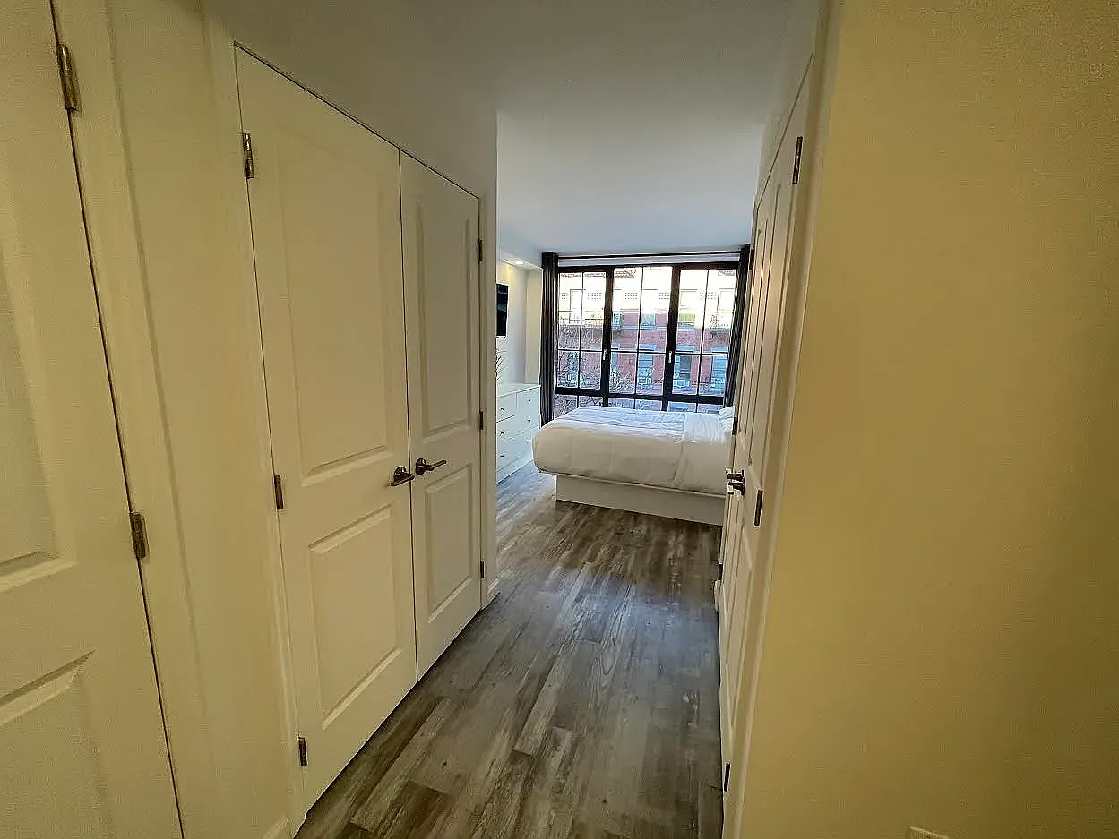 433 West 53rd Street — Photo 4