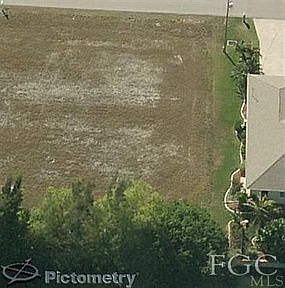 5th image of 2557 SW 38th St