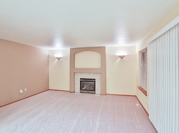 2nd image of 3226 66th Ave NE