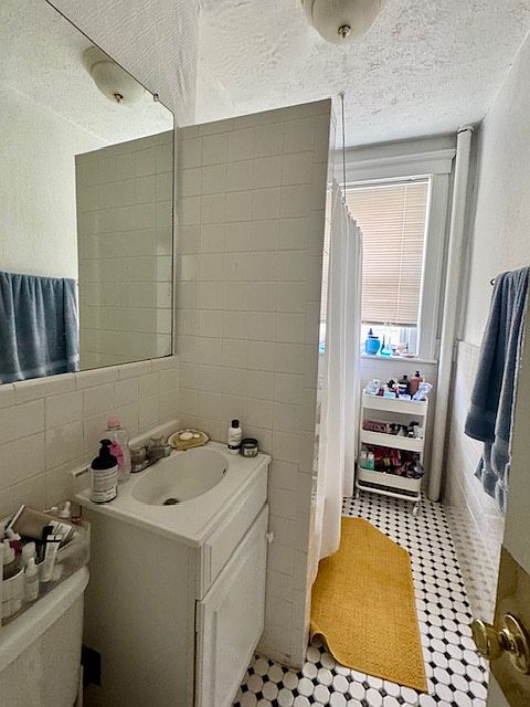 2nd image of 121 Park Dr APT 8