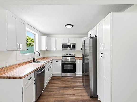 4th image of 1404 E 26TH AVENUE