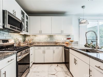 3933 Iron Mountain Cir, Riverside, CA, 92509