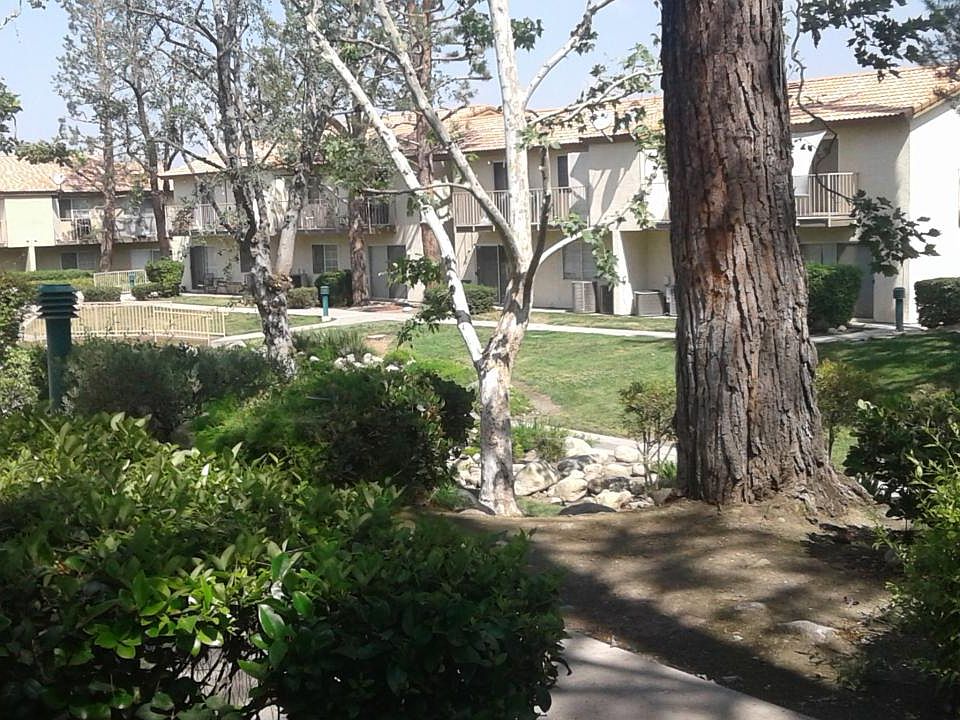 1st image of 1365 Crafton Ave APT 2013