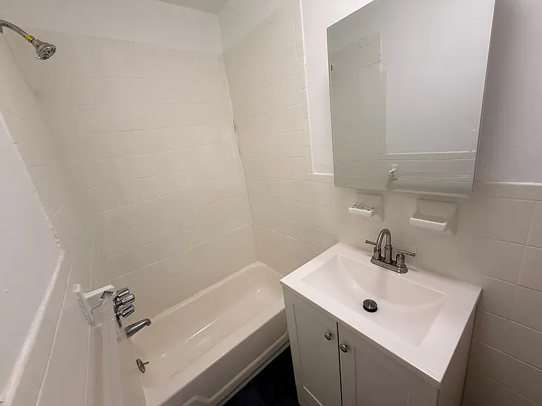 200 Clinton Ave #24E — Photo 6