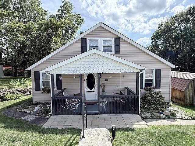 1st image of 312 Robinson Ave