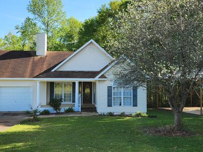 525 Lake Front Dr, Talladega, AL, 35160