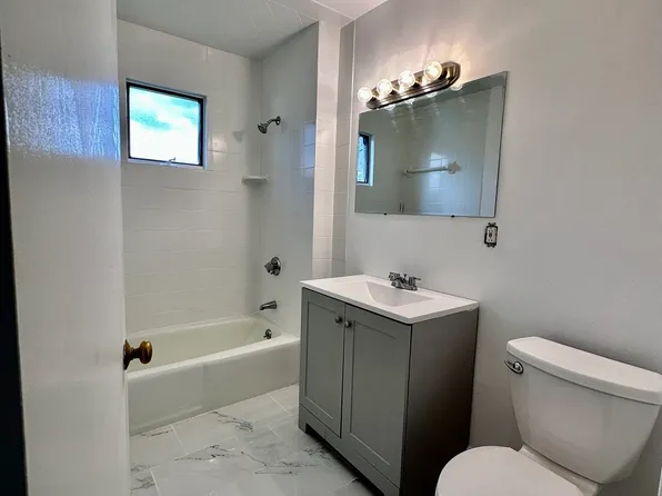 90 Brook Rd APT 1R, Quincy, MA 02169