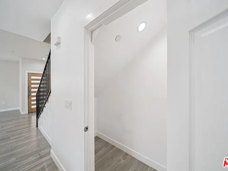 1123 Browning Blvd #1123 — Photo 8