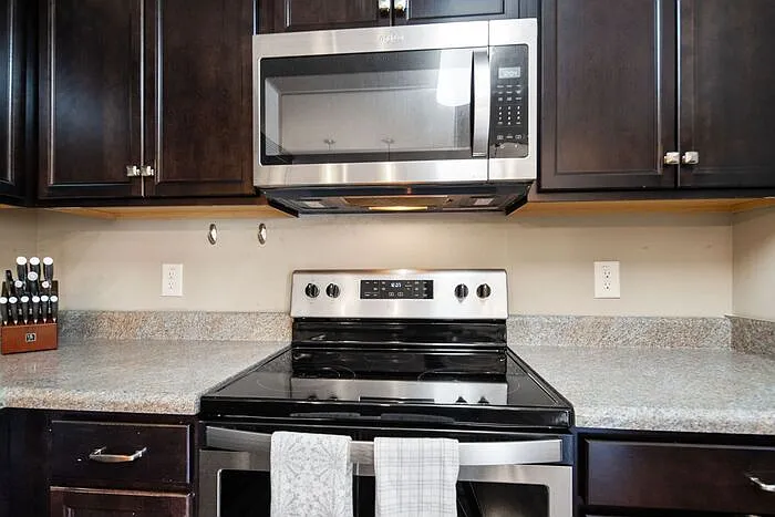 54 Schoomaker Ct — Photo 16