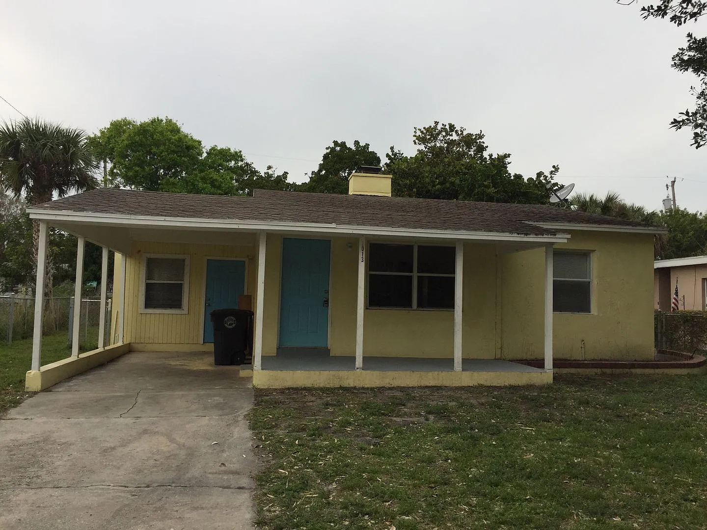 Annual 3BR 2BA close to shopping, restaurants, beaches, and more — Photo 2