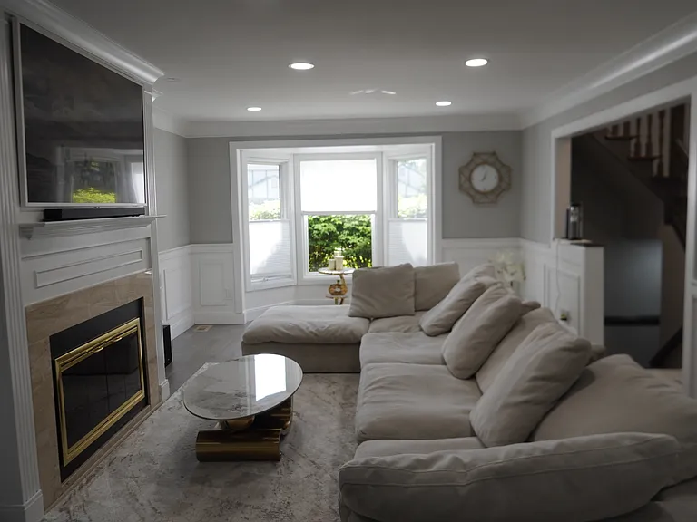 15594 Huntcliff Dr — Photo 4