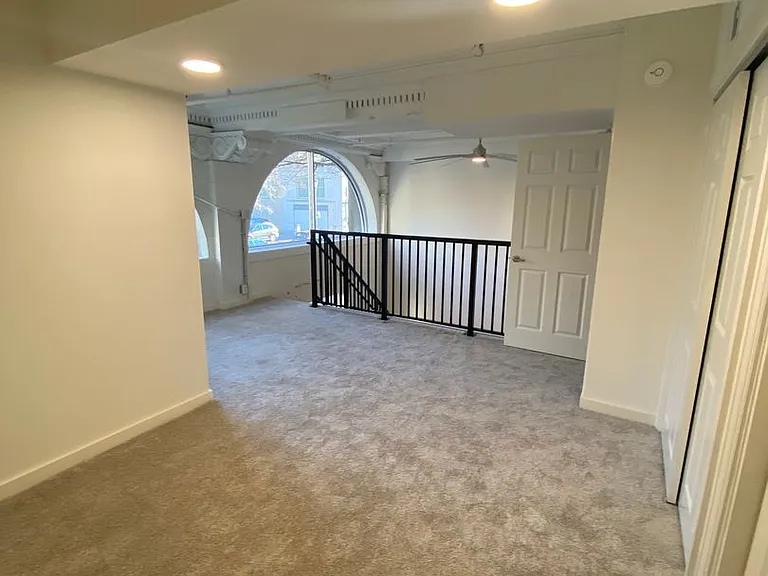 415 E. Grace Street — Photo 26