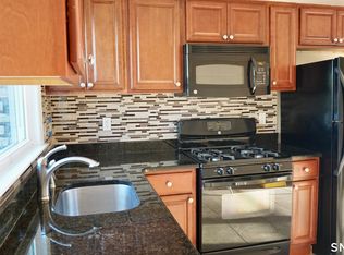 28 Sampson St Unit 4, Bridgeport, CT 06606