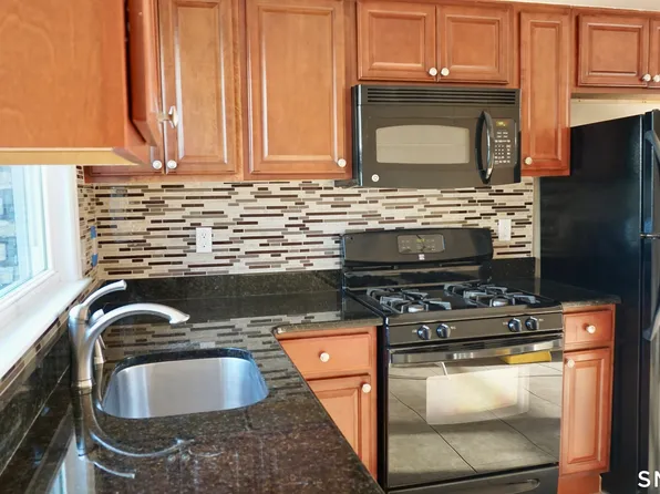 28-30 Sampson St #4, Bridgeport, CT 06606