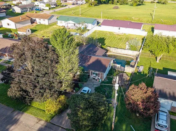 105 Cedarwood Way, Millwood, WV 25262
