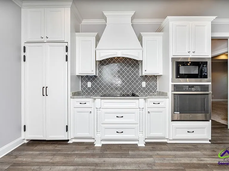 1052 Chattahoochee Dr — Photo 17