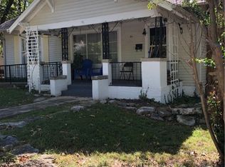 24 Ridgeway Ave, Eureka Springs, AR 72632