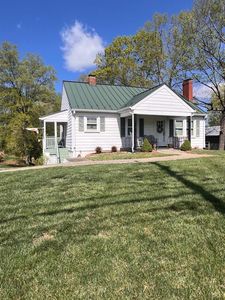 102 Oak Grove Dr, Madison Heights, VA, 24572