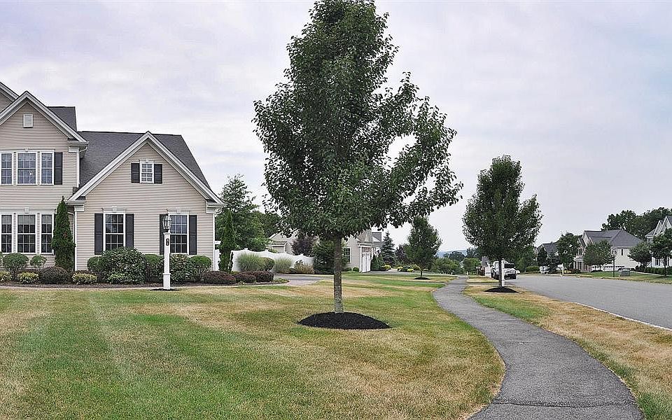 2nd image of 1 Northridge Ct