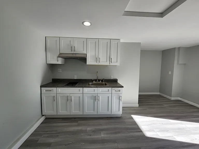 7758 Zelzah Ave — Photo 7
