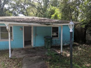 303 E Cobb Ave, Crestview, FL 32539