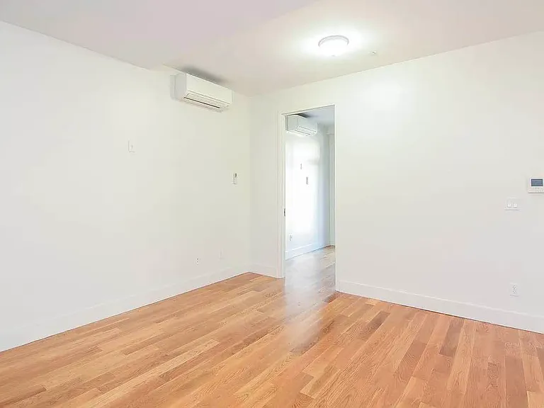 871 Bergen St #3D — Photo 8