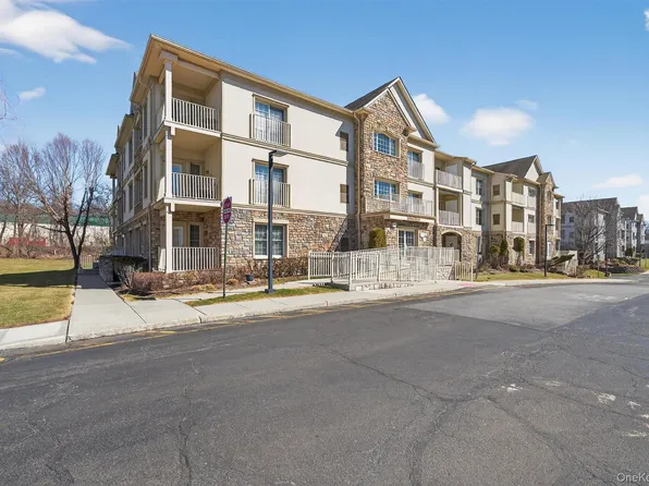 28 N De Baun Avenue #304, Suffern, NY 10901