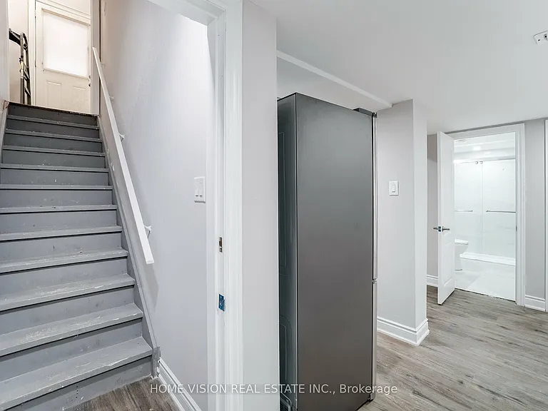 35 Little Britain Cres #BASEMENT — Photo 5