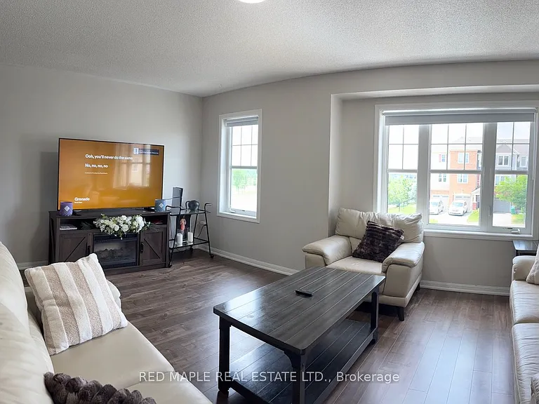 3 Vanhorne Close — Photo 10